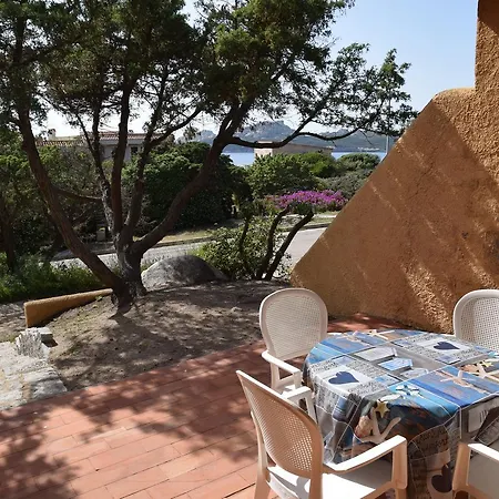 Aparthotel Frontemare 3*