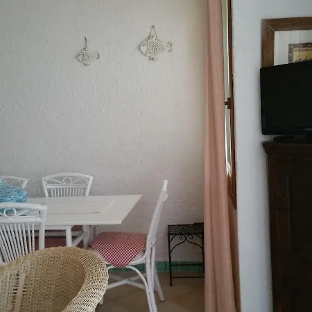 Frontemare Aparthotel 3*
